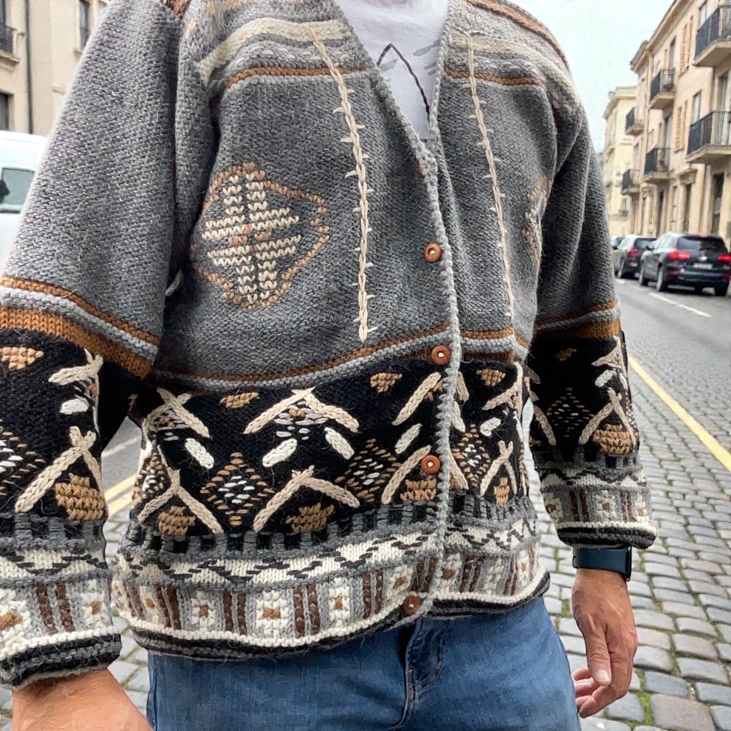 RUMI Alpaca Sweater. UNISEX