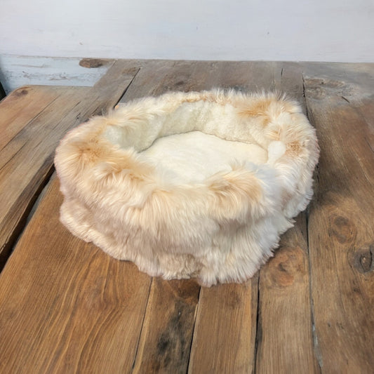 Luxury Dog Bed (Beige)