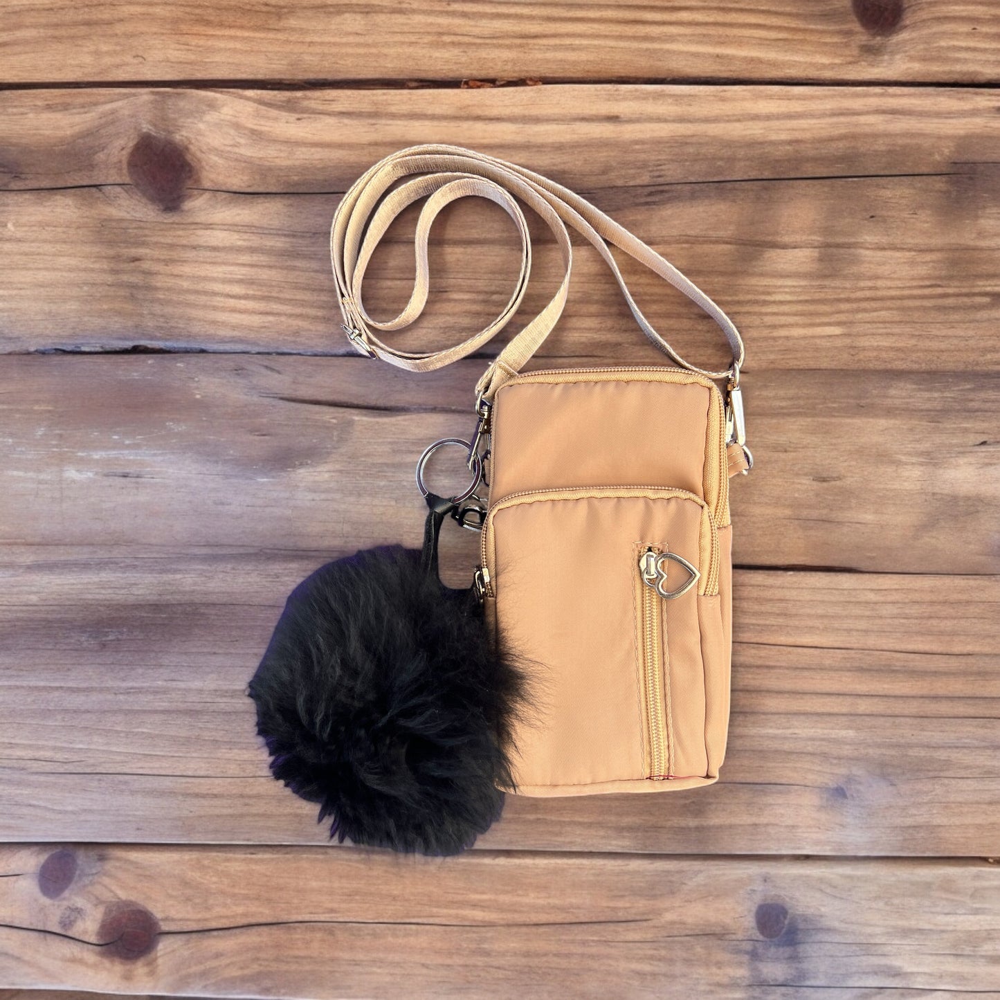 Armband Crossbody purse with alpaca pompom