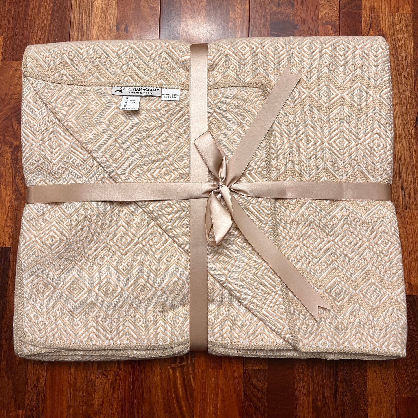 Luxury Baby Alpaca Blanket | King & Queen Size | Handmade in Peru | Natural Heat-Regulating Bedding
