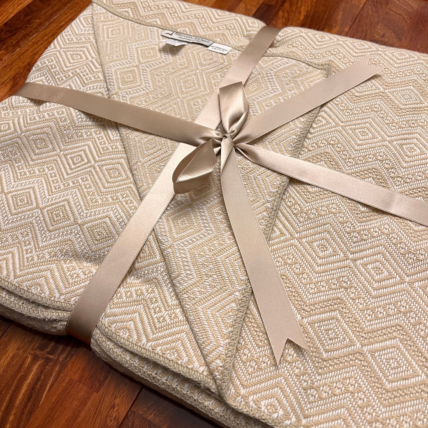 Luxury Baby Alpaca Blanket | King & Queen Size | Handmade in Peru | Natural Heat-Regulating Bedding