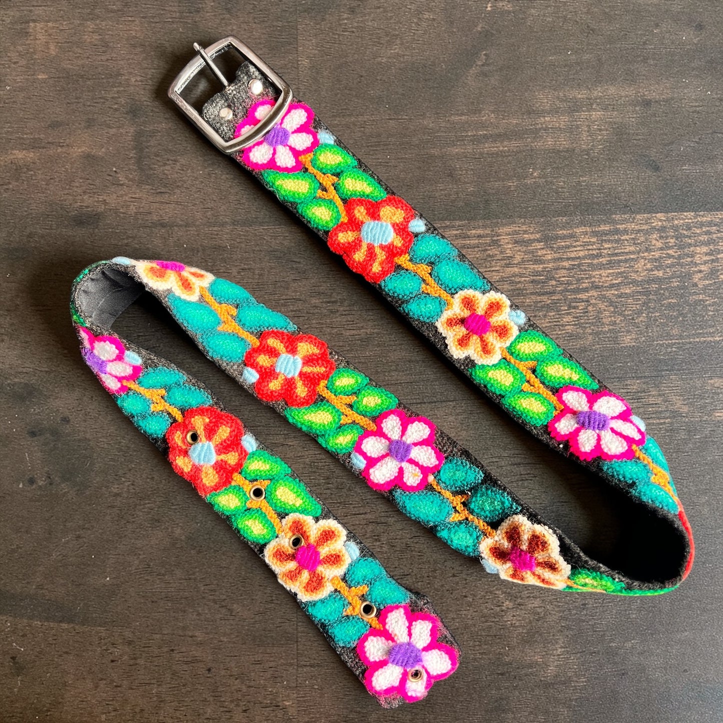 Hand-Embroidered Peruvian Belt – SIZE MEDIUM / LARGE