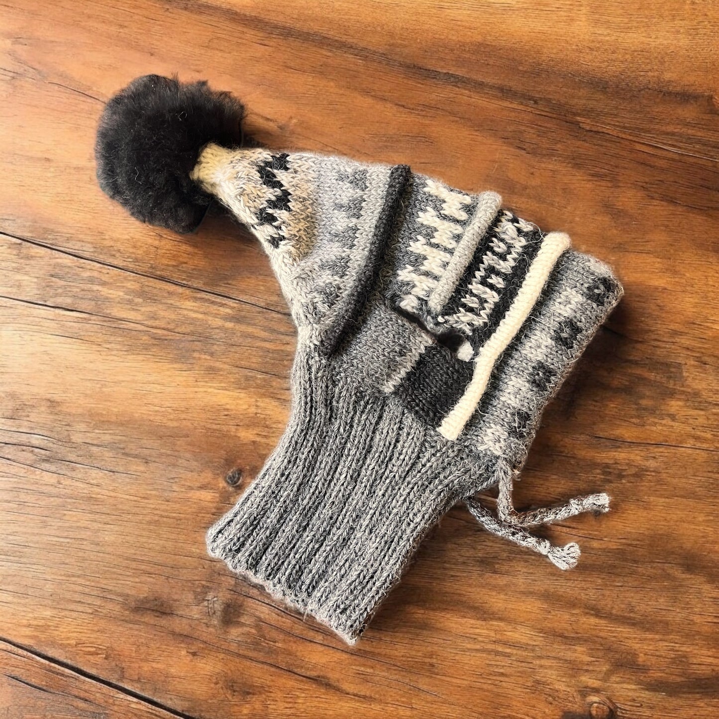 MACHU MIST Dog Chullo Beanie