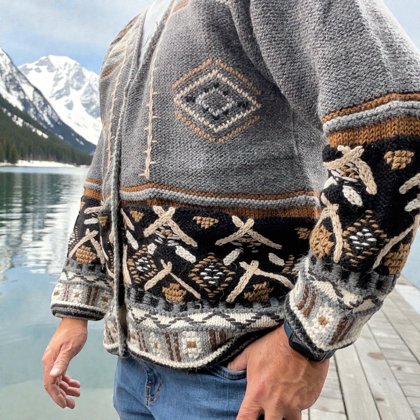 RUMI Alpaca Sweater.  UNISEX